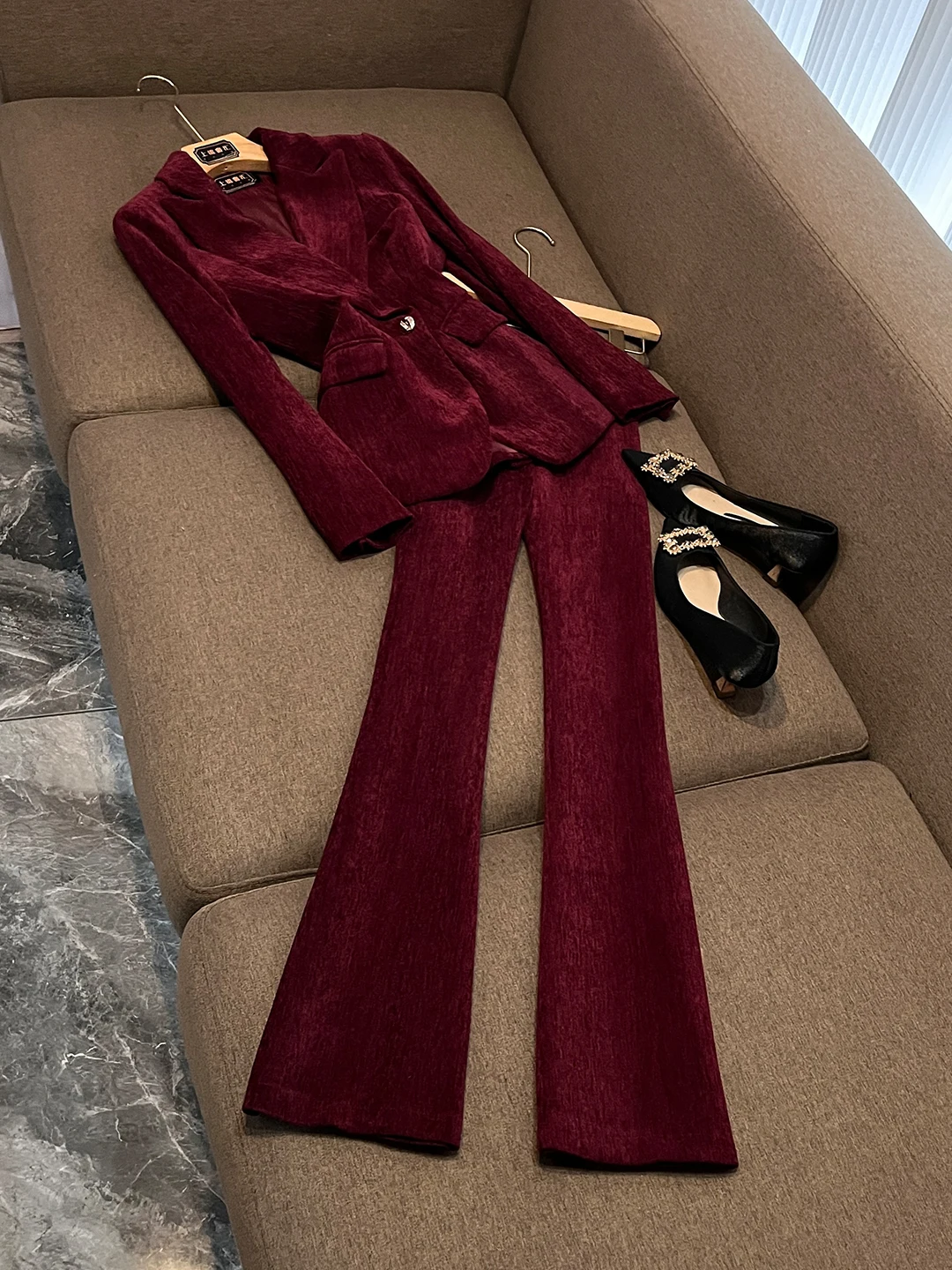 Ele بدلة مخملية غير رسمية احترافية للنساء تصميم أنيق للخريف والشتاء فرقة Z20 ملابس مكتبية طويلة Sve