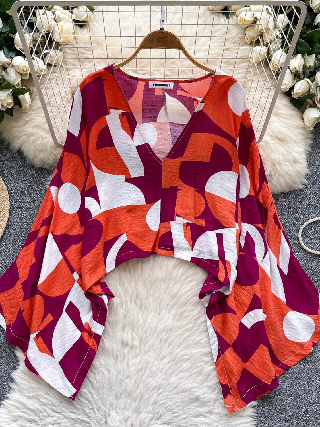 

Ele V-ne Printed irt Women's Loose Slimming Batwing Sve Summer Faionable Top Korean Sle Long Sve Blouse