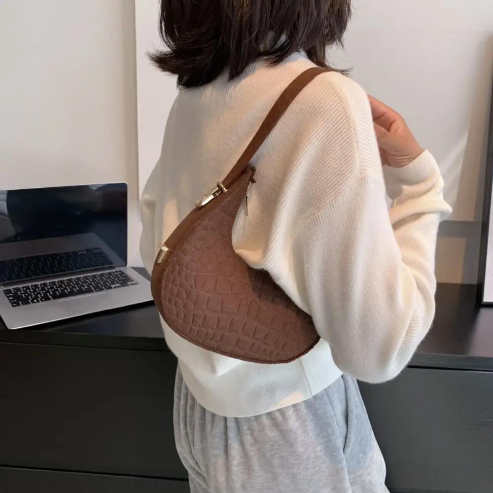 Casual Solid Color Crescent Bag Shoulder Pouch Korean Style Cloth Shoulder Bag Large Capacity All-match Underarm Bag Girls