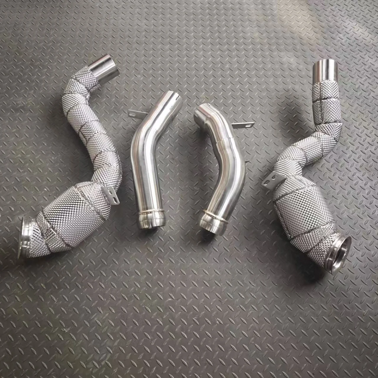 Stainless Steel Exhaust Downpipe For Mercedes-Benz E63 W213 AMG M177 4.0L V8 Twin Turbo Racing Performance Upgrade With 200cells