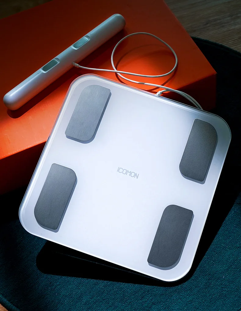 

Household body fat scale Eight-electrode portable fat measurement body scale Small weight scale