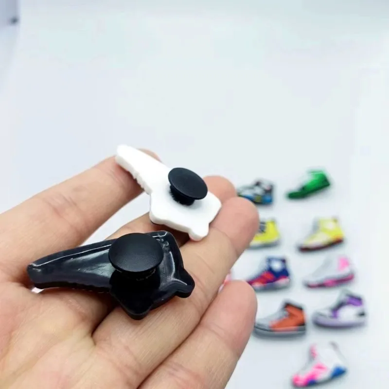 10 قطعة أنيمي الأحذية السحر ل Croc تسد مختلفة مطابقة الصنادل الأساور أساور لطيف الأحذية السحر