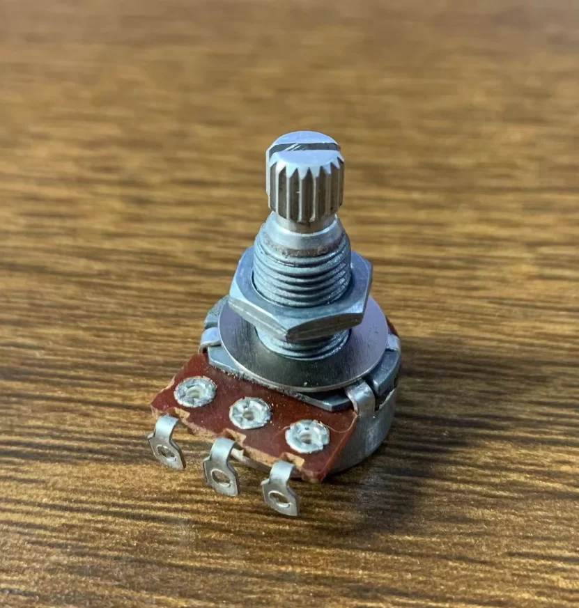 

Профессиональные мини-потенциометрические горшки B250K с длинным валом для электрических басов и гитар, аксессуар на складе, скидка, сделано в Тайване