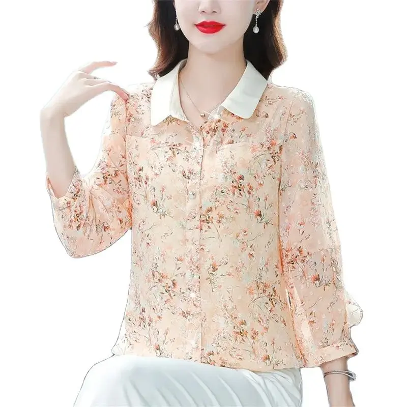 

2023 Popular Fragmented Chiffon Shirts for Women's Spring New Printed Top Design with a High Grade and Unique Beauty Small Shirt