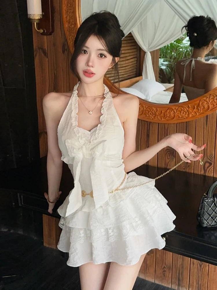 

Sweet Pure Desire Knot V-neck Hanging Neck Backless Lace Cake Fluffy Half Skirt Two-piece Set Women's Fashion Ensemble
