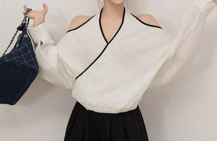 

Cross V-neck Neck Shirt Design Sense Long-sleeved Shirt Women's 2026 Summer Off-the-shoulder Casual Versatile Loose Top
