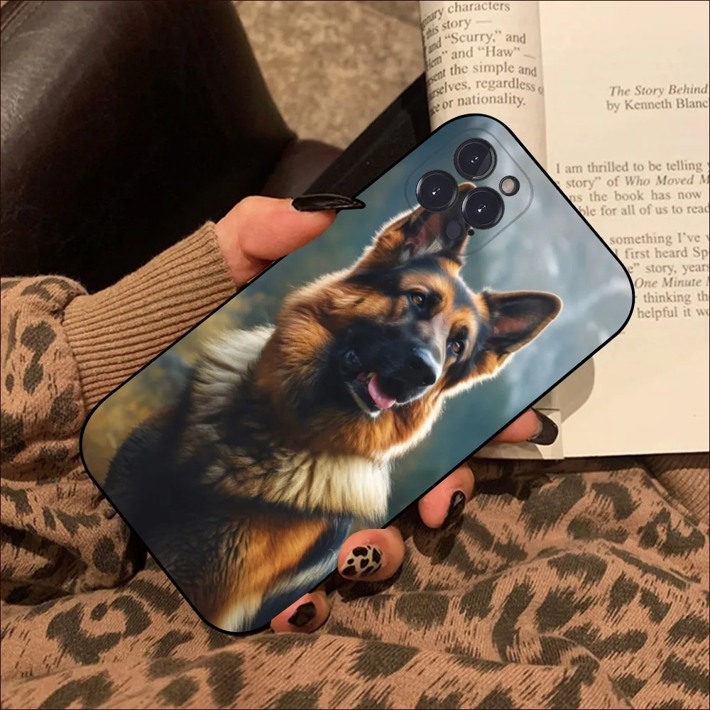 German Shepherd Dog Phone Case For iPhone 15 14 11 12 13 Mini Pro XS Max Cover 6 7 8 Plus X XR SE 2020 Funda Shell