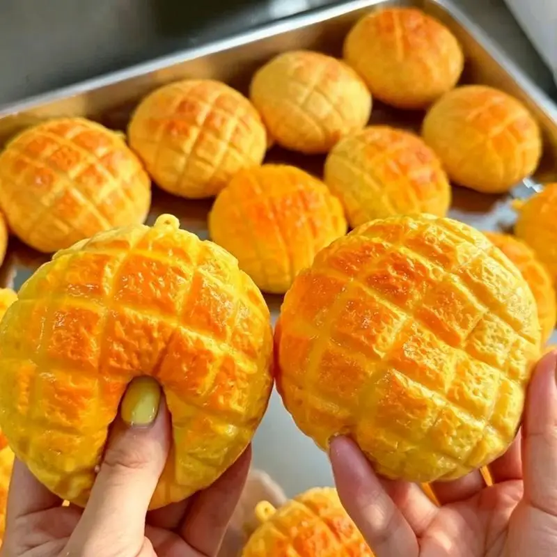 【BS】Food-Shaped Stress Ball Pineapple Bun Sensory Toy Moldable Squeeze Ball Sensory Anti Stress Fidget Toys Squeeze Toy