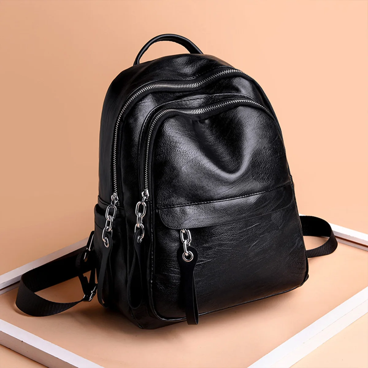 Una borsa A tracolla da donna di grande capacità in Pu nero Casual e Versatile è leggera e adatta agli studenti universitari per uscire