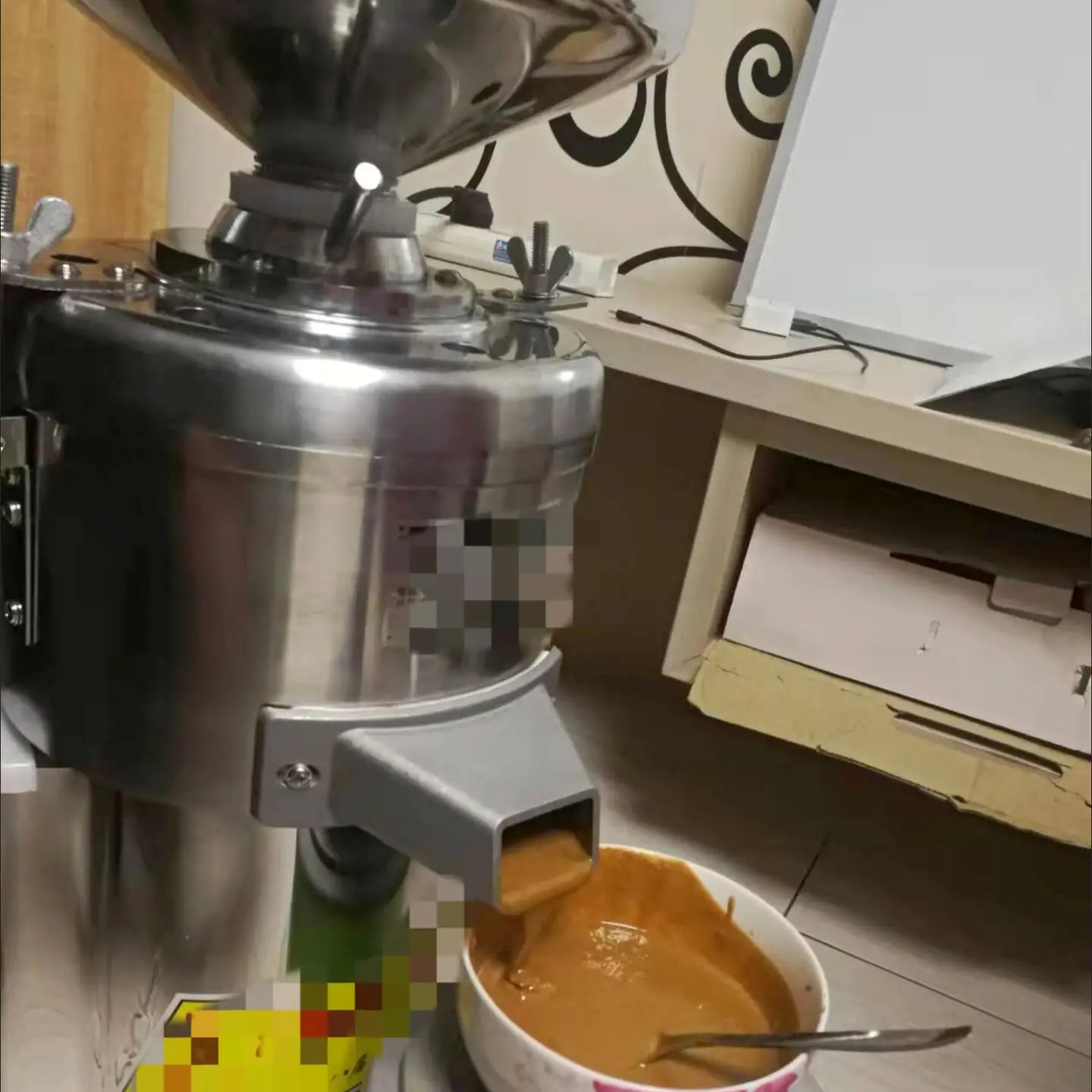 

Автоматическая машина для приготовления кунжутного масла, 30 кг/ч, электрическая 220 В, 1500 Вт, машина для измельчения арахисовой пасты, орехов