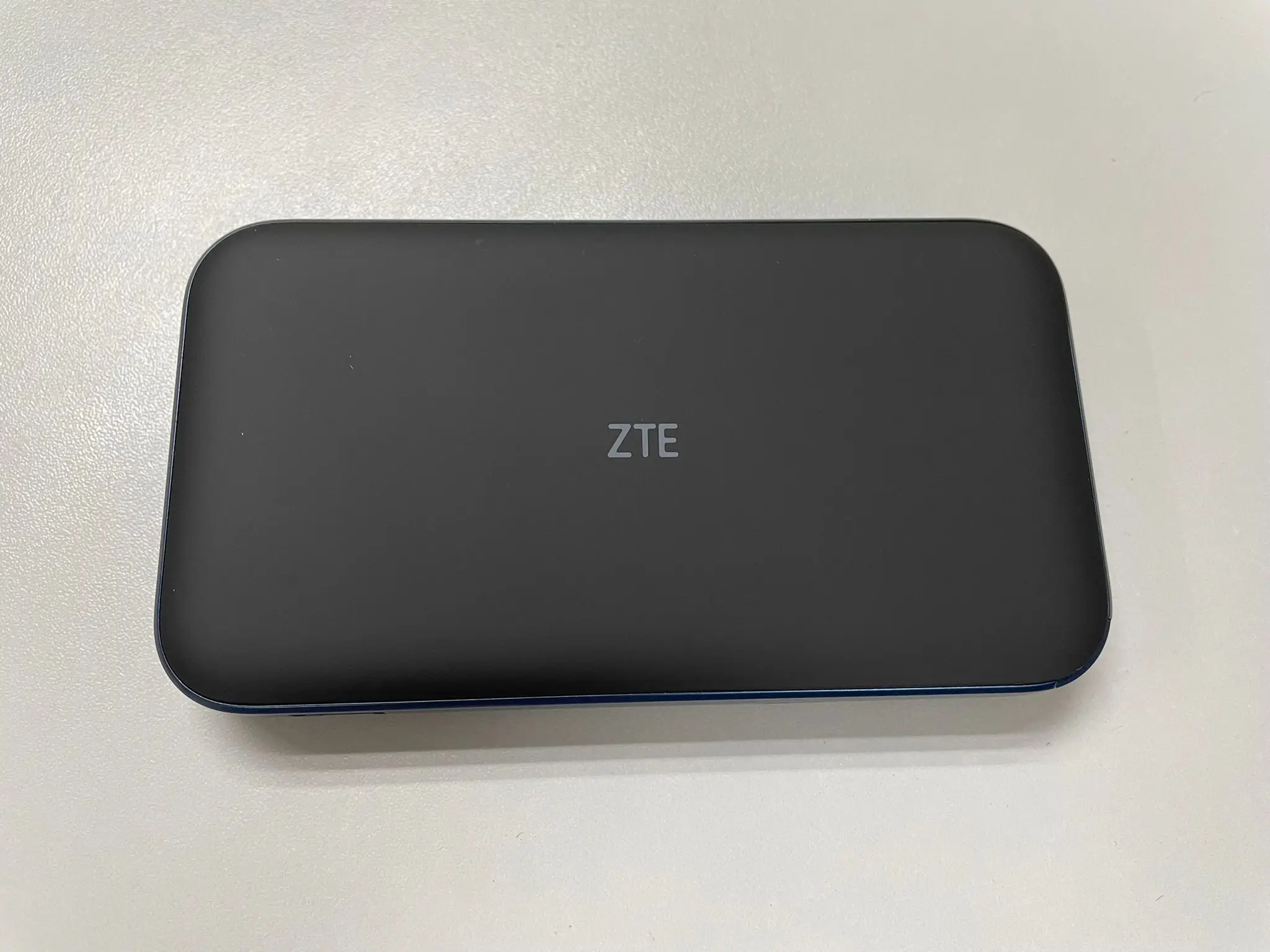 2022 New Arrival ZTE MU5001 5G Outdoor CPE Router LTE WIFI Wireless Modem Router 5G LTE CPE WIFI Router