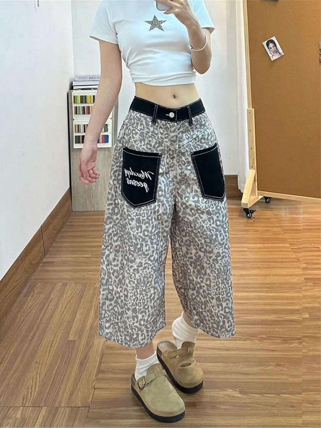 Calças Jeans Largas com Estampa de Leopardo em Patchwork, Estilo Casual de Rua para Homens e Mulheres, Calças de Verão de Com...