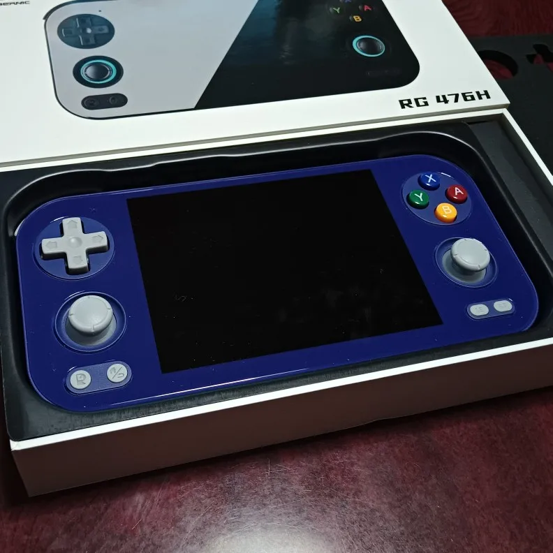 Customer photo for Panorama Pocket Retro Gaming Handheld – ANBERNIC RG476H — Gearfinch