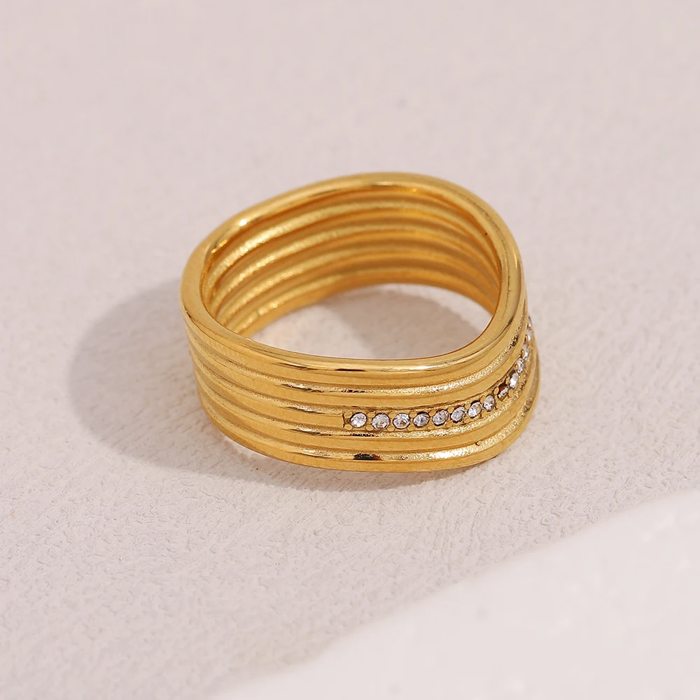 E.B.belle 18K مطلية بالذهب متعدد الطبقات الملتوية حجر الراين خاتم الفولاذ المقاوم للصدأ خمر نمط حفل زفاف عيد ميلاد مجوهرات