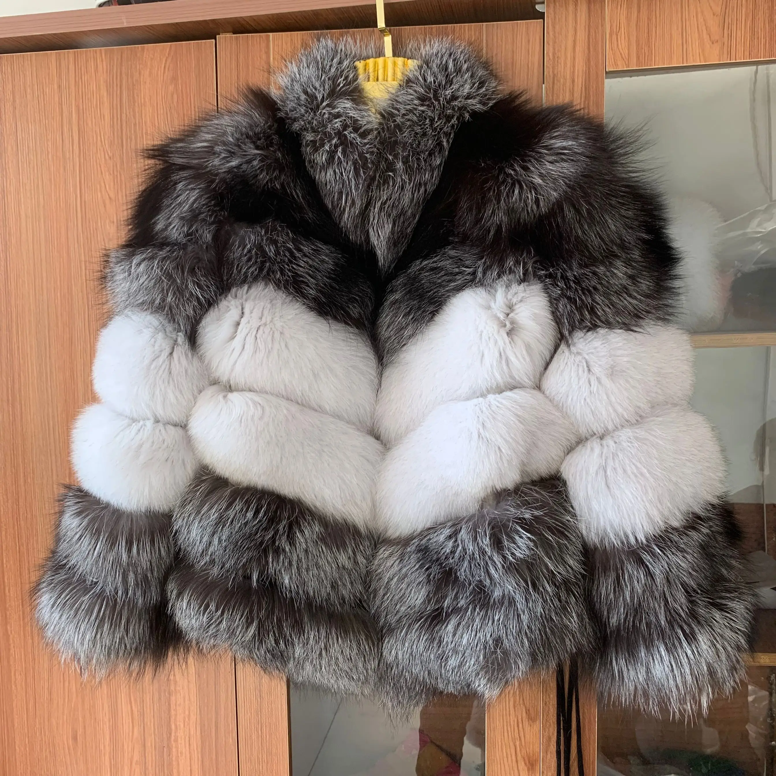 2023 new fur coat women\'s natural real fur jacket with stand-up collar winter fashion silver fox plus fox fur mixed fluffy coat