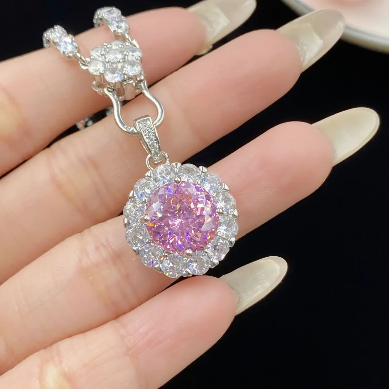 

5 Carat Starry Sky Cut Purple Spodumene Pink Zircon Fluorescent Light Color-Changing Simple Elegant Sunflower Pendant Necklace f