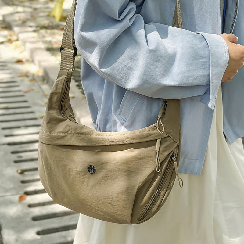 

Повседневная универсальная дорожная сумка через плечо, легкая сумка через плечо, модное лето 2025 года, нейлоновая ткань, цвет клецки, ape