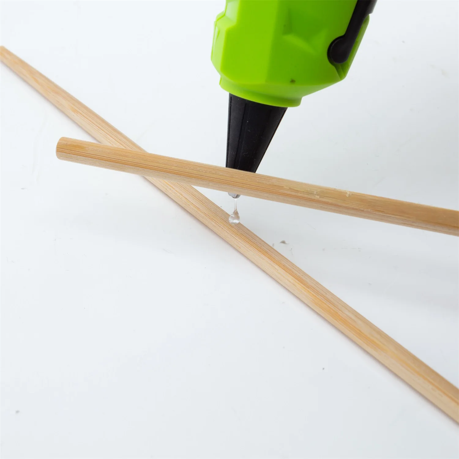 10pcs 7mm Hot Glue Gun Sticks Adhesive Silicone Craft Hand Repair Tools for Glue Gun DIY Art Portable Hot Glue Gun Accessories