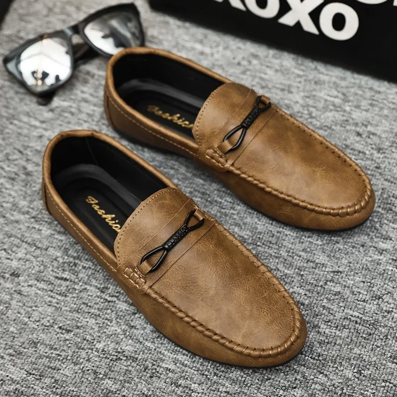 Summer New Men\'s Loafers Comfortable Flat Casual Shoes Men Breathable Moccasins Slip-On Soft Leather Driving Shoes 2023