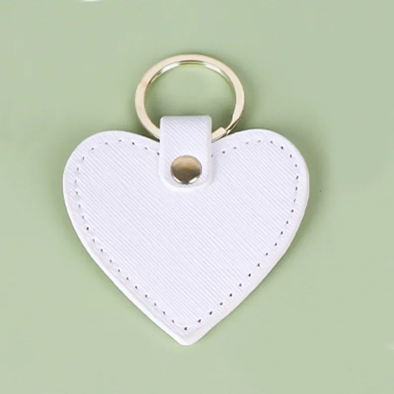 Creative Love Leather Car Keychain Cute Heart Shaped Bag Pendant Accessories Key Chains for Women Friendly Friendship Small Gift