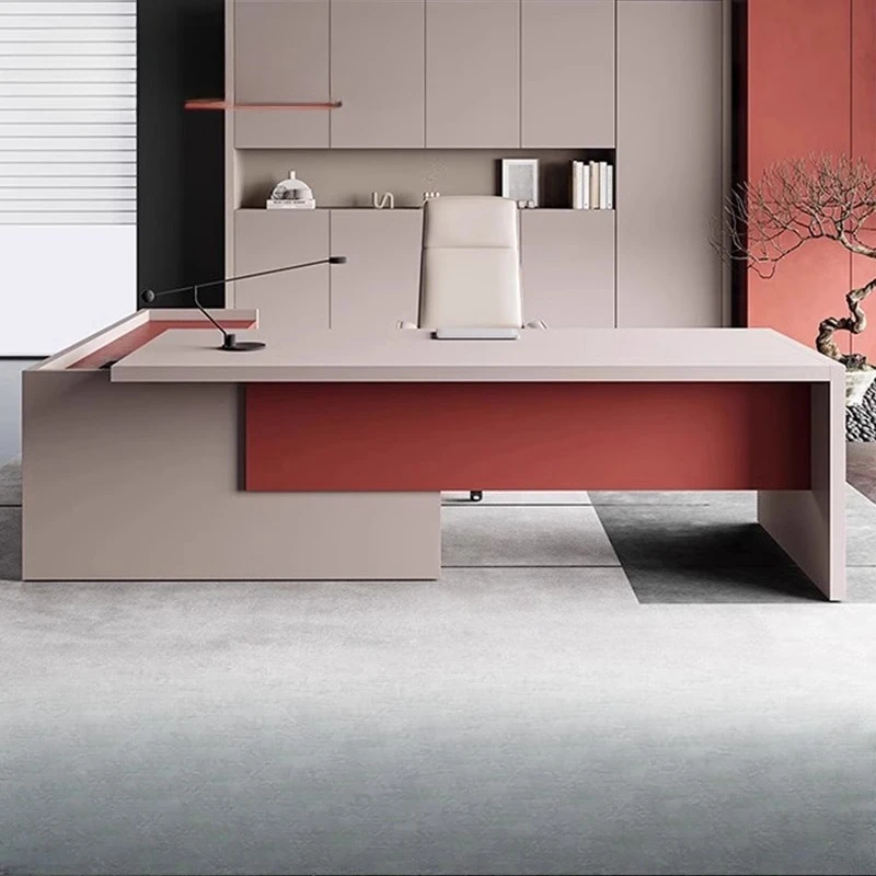 

Простая и креативная комбинация офисной мебели.