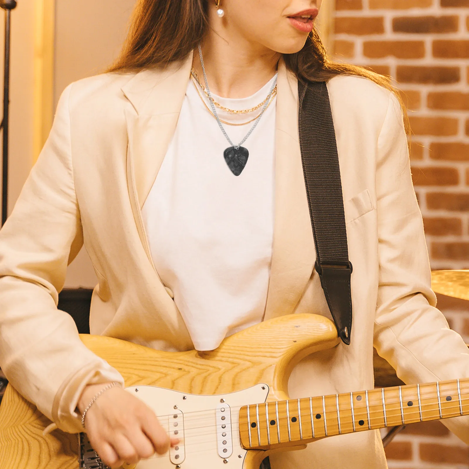 

Guitar Pendant Choker Necklace for Women Rock Fashion Sweater Chain Accessory Gift for Guitar