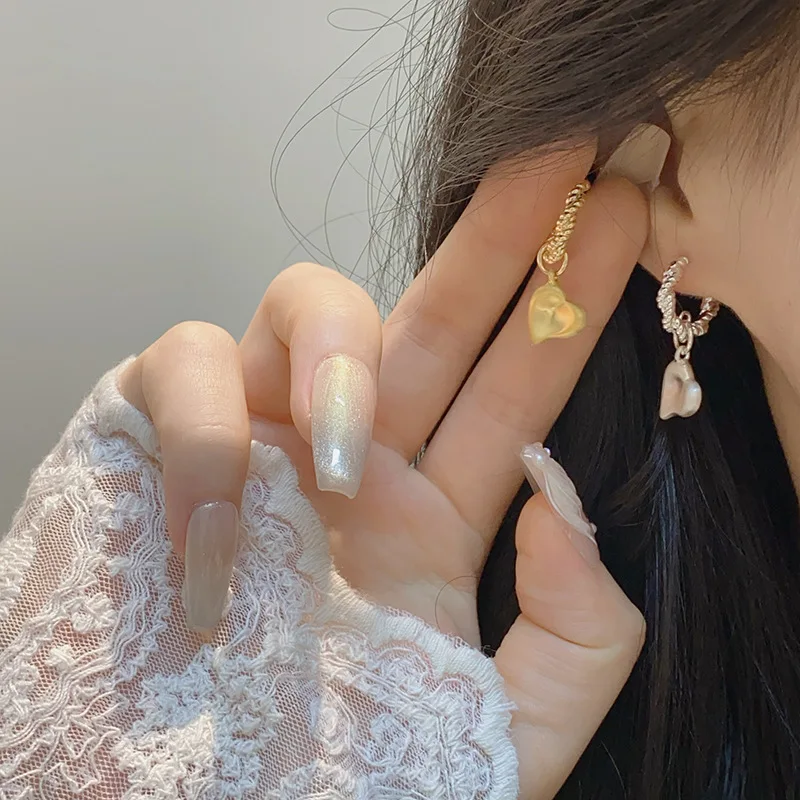 Damo Delicate Heart Earrings Brushed Round Earrings For Women Tarnish Free Jewelry Waterproof Design Luxury Jewelry Girldfriend