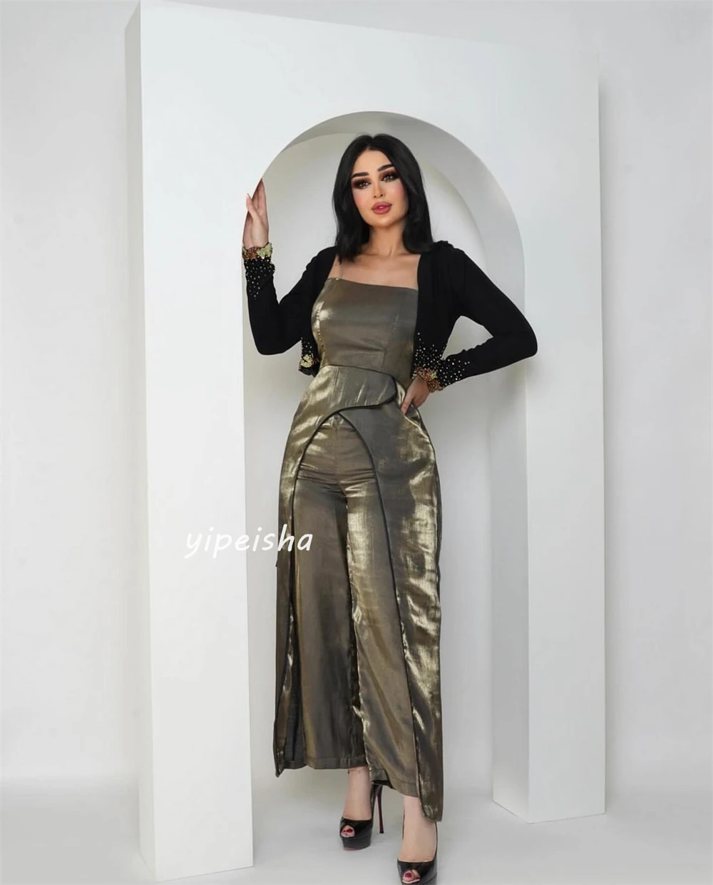 Exquisite funkelnde hochwertige Satin Perlen geraffte Abend A-Linie quadratischen Hals maßge schneiderte Anlass Kleid Midi Kleider