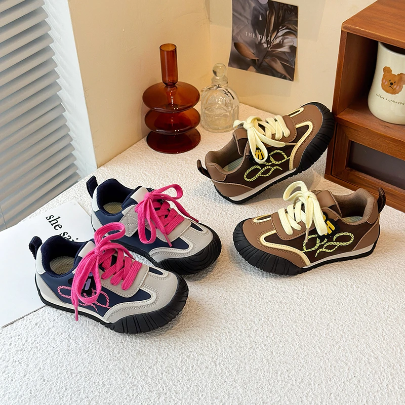 

2025 Autumn New Children's Shoes Soft Bottom Stable Boys' Sports and Leisure Shoes Girls' Fashion Running Shoes