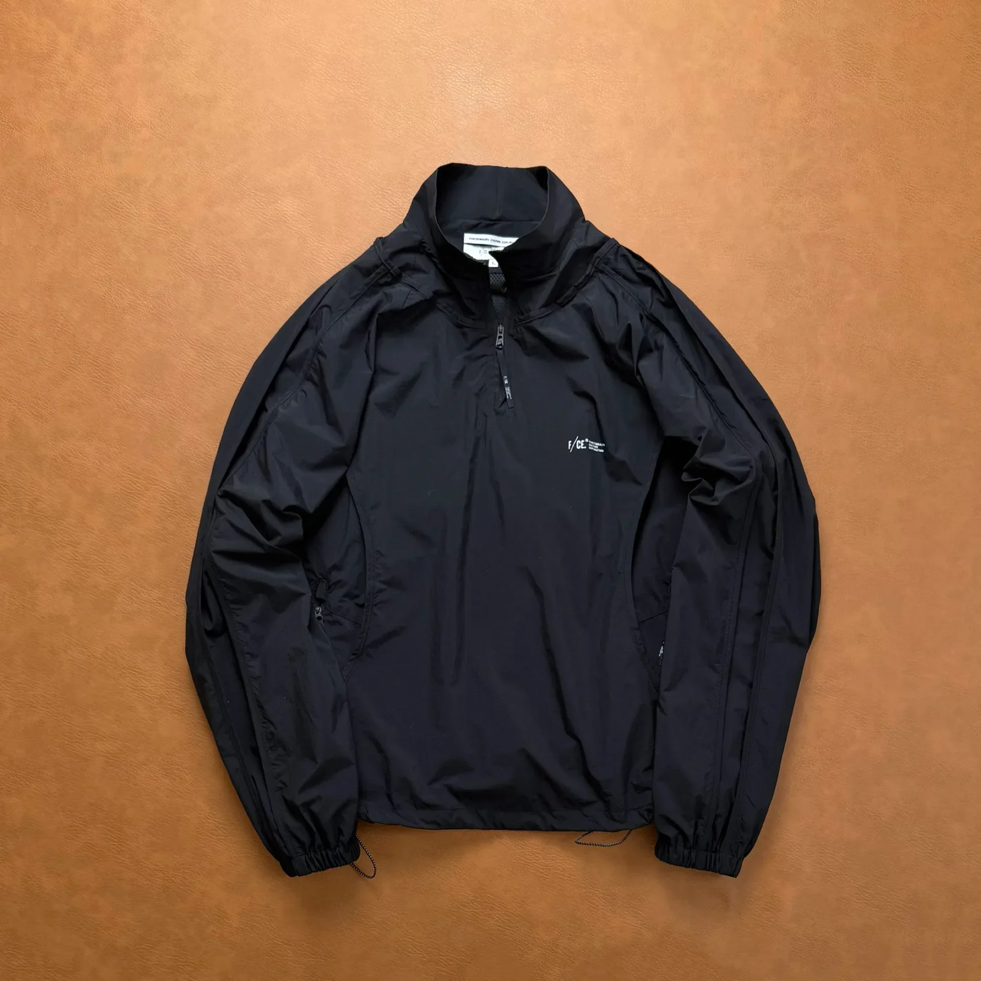 Japanese niche 3.9w half-pull design, pleated nylon, three-dimensional tailoring, outdoor sports jacket