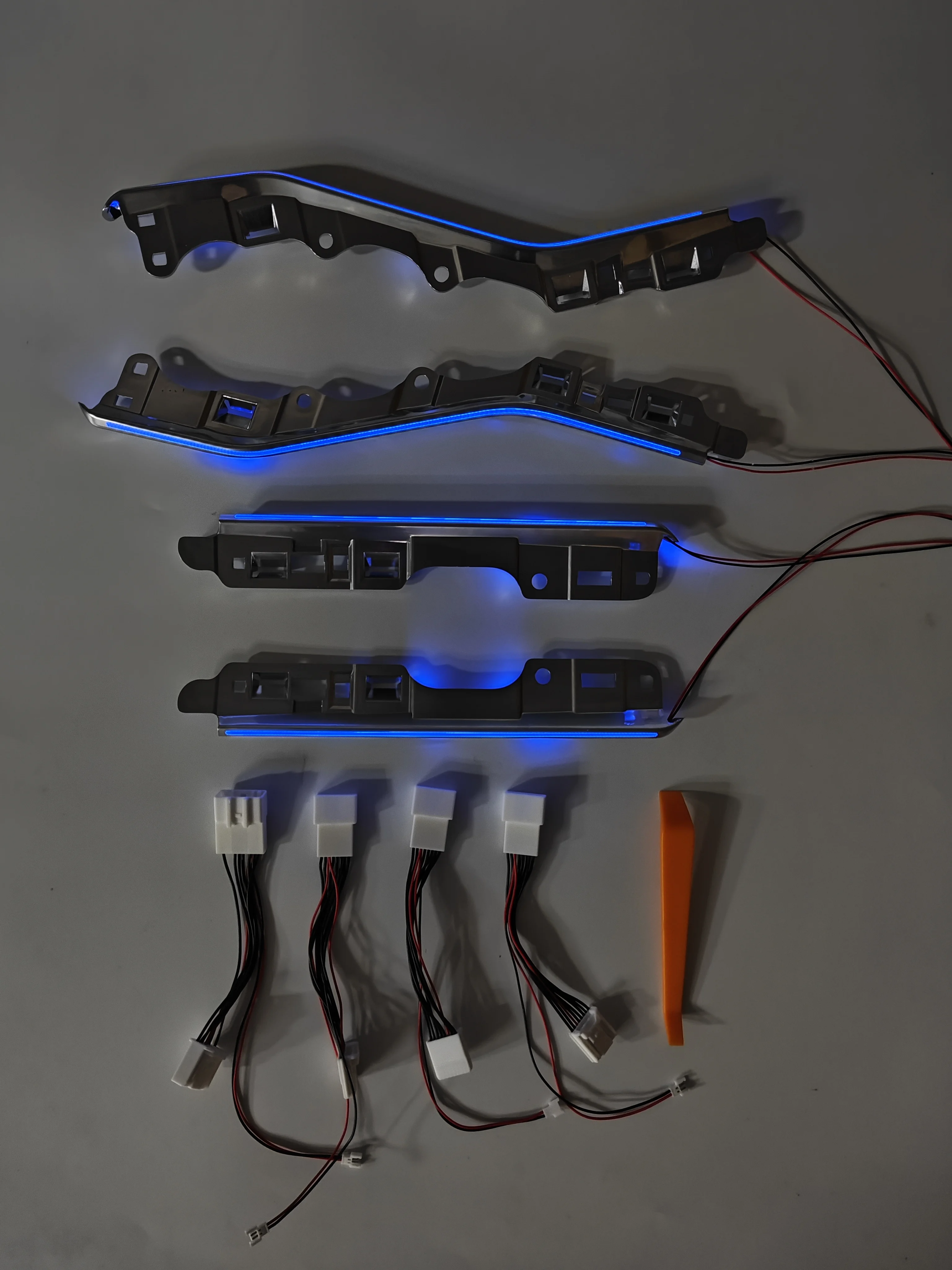 For Toyota Highlander XU70 2020-2025 Door light Dynamic rhythm atmosphere light upgrade ice blue LED ambient light set of 4pcs