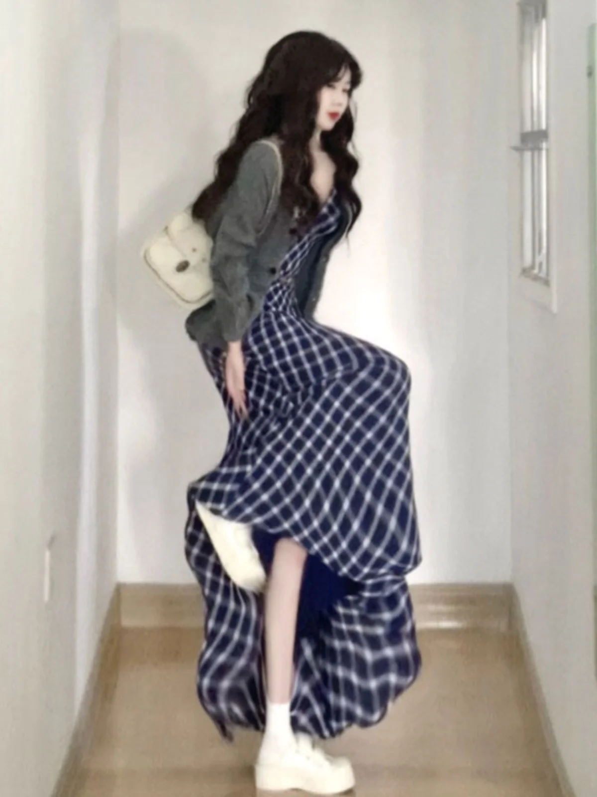 

Retro Style Knitted Sweater Coat Neck Hanging Plaid Dress Two-Piece Set Comfortable Cotton Long Sleeve V-Neck Loose Fit Autum...