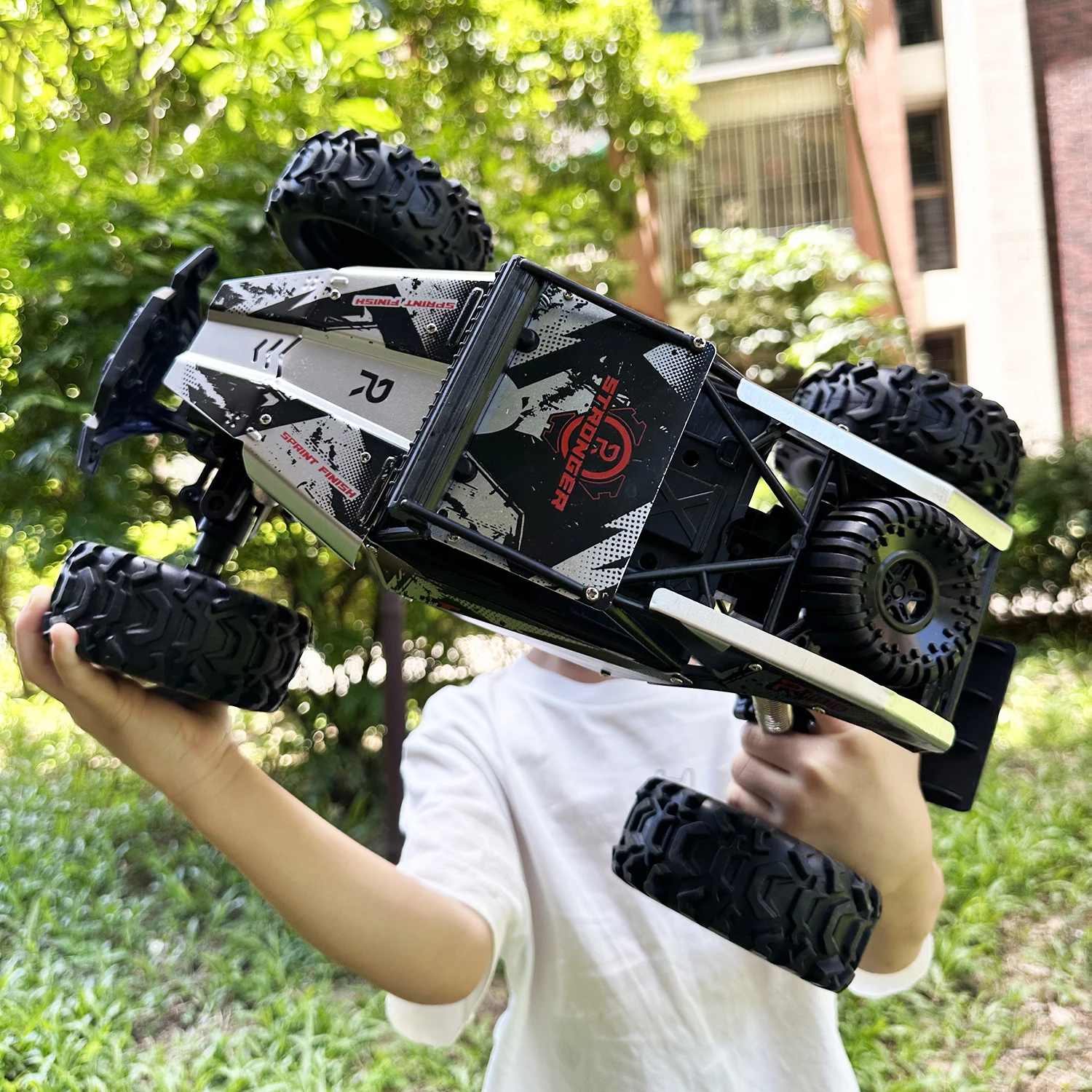 Big Alloy  4WD RC Car With Led Lights 2.4G Radio Remote Control Cars Buggy Off-Road Control Trucks Boys Toys for Children