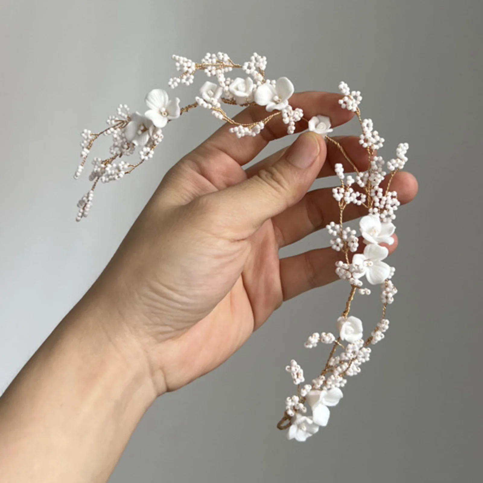 

Керамическая повязка для волос с цветком, жемчужный свадебный обруч для волос, регулируемая повязка на голову, свадебный аксессуар для волос, вечерние диадемы принцессы, модные повязки на голову