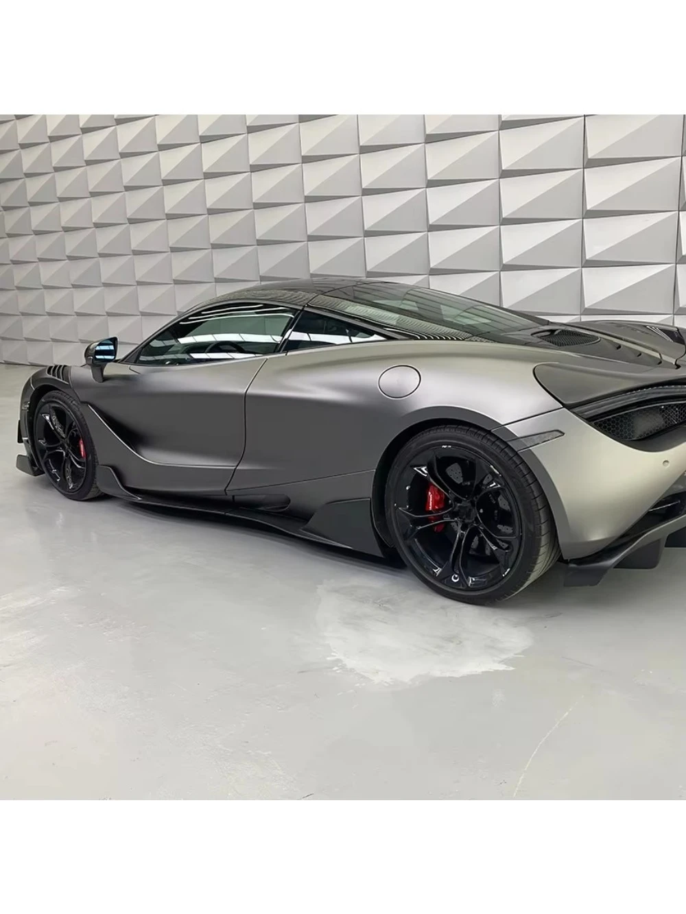 Upgrade RY Style Dry Carbon Fiber Body Kit For Mclaren 720s 2017-2019 With Front Lip Rear Wing Diffuser 720S Body Kit