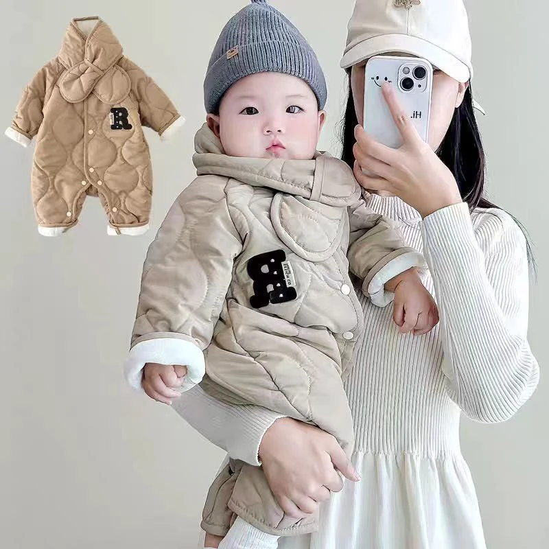 

Утепленный комбинезон на осень-зиму для маленьких мальчиков с шарфом — милый комбинезон с длинными рукавами и буквенным принтом, теплый комбинезон на Хэллоуин для улицы