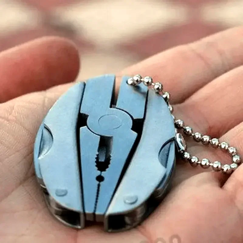 

Portable Stainless Steel Multi-Tool Pliers Knife Keychain Screwdriver - Perfect For Outdoor Use!