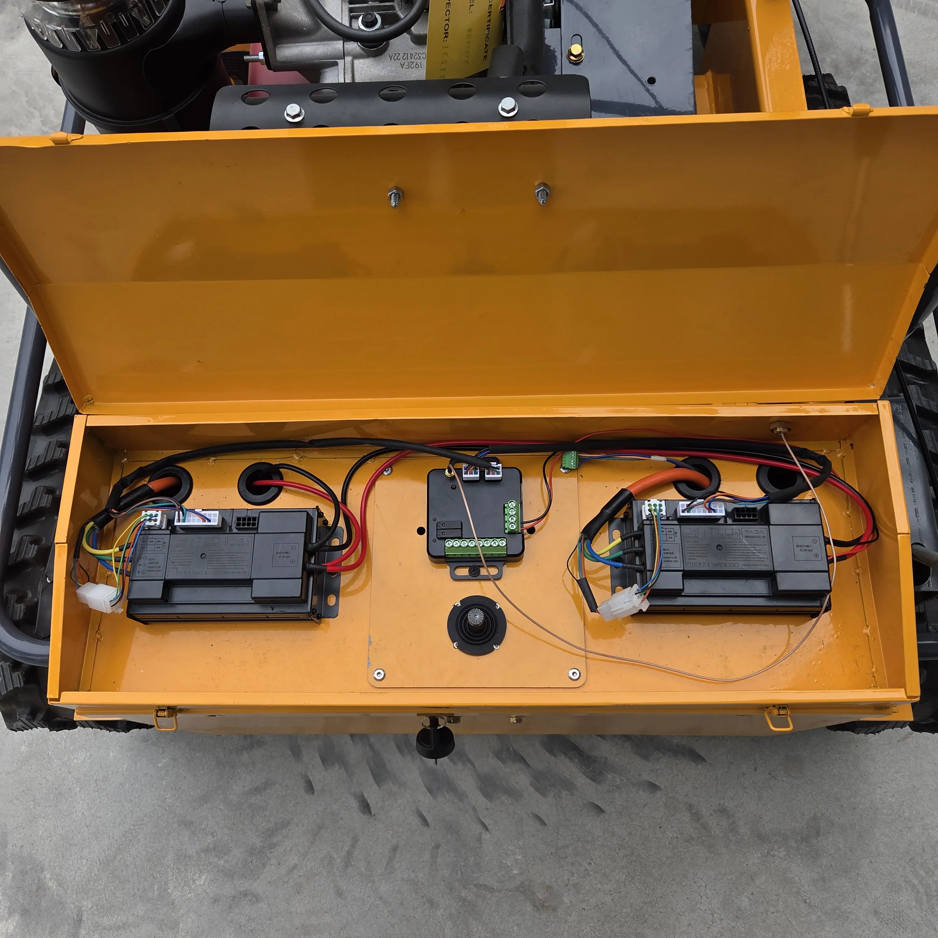 All-Terrain-Landwirtschafts-Gummireifen, 500 mm–1200 mm, CE- und EPA-zertifiziert für verschiedene landwirtschaftliche Geräte, hohe Leistung, ferngesteuert