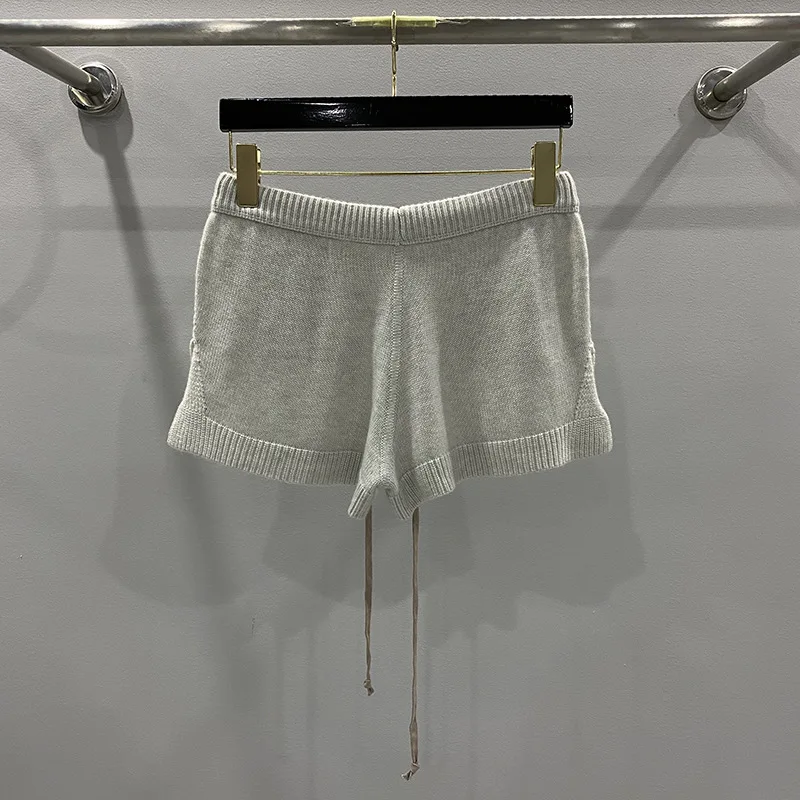 25SS spring and summer new Korean fashion wool knit comfortable wool knit casual short pants black and gray sexy fashion
