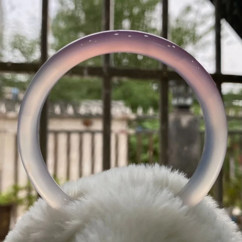 

Ice Gradual Change Powder Thin Round Chalcedony Bracelet, Fashionable Temperament Girl