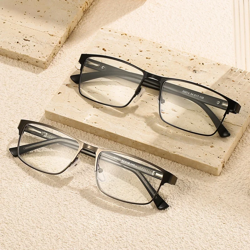 Business-style metal square-frame reading glasses for men, suitable for middle-aged and elderly individuals to read text