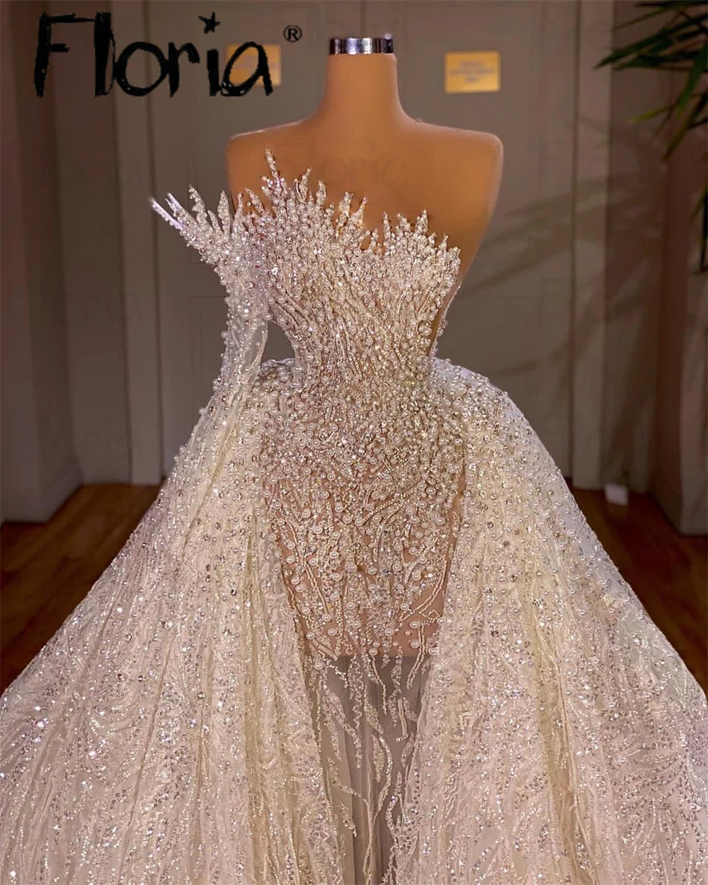 Two Designs White Pearls Wedding Dresses with Detachable Train Luxury 2024 Women Mermaid Off The Shoulder Bridal Gowns