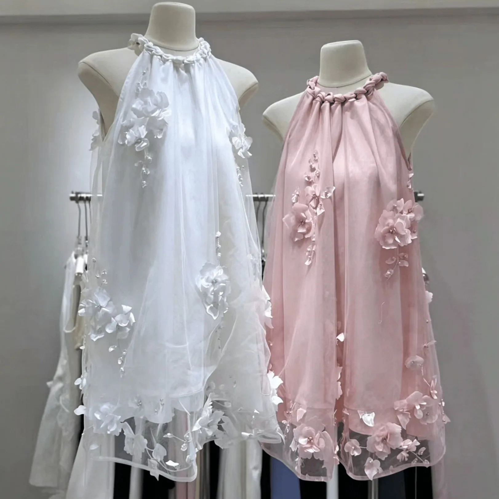 Sleeveless Halter Neck Mini Length Dress with High Waist Round Neck 3D Pattern French Style Sweet and Fresh a Line Women Dress