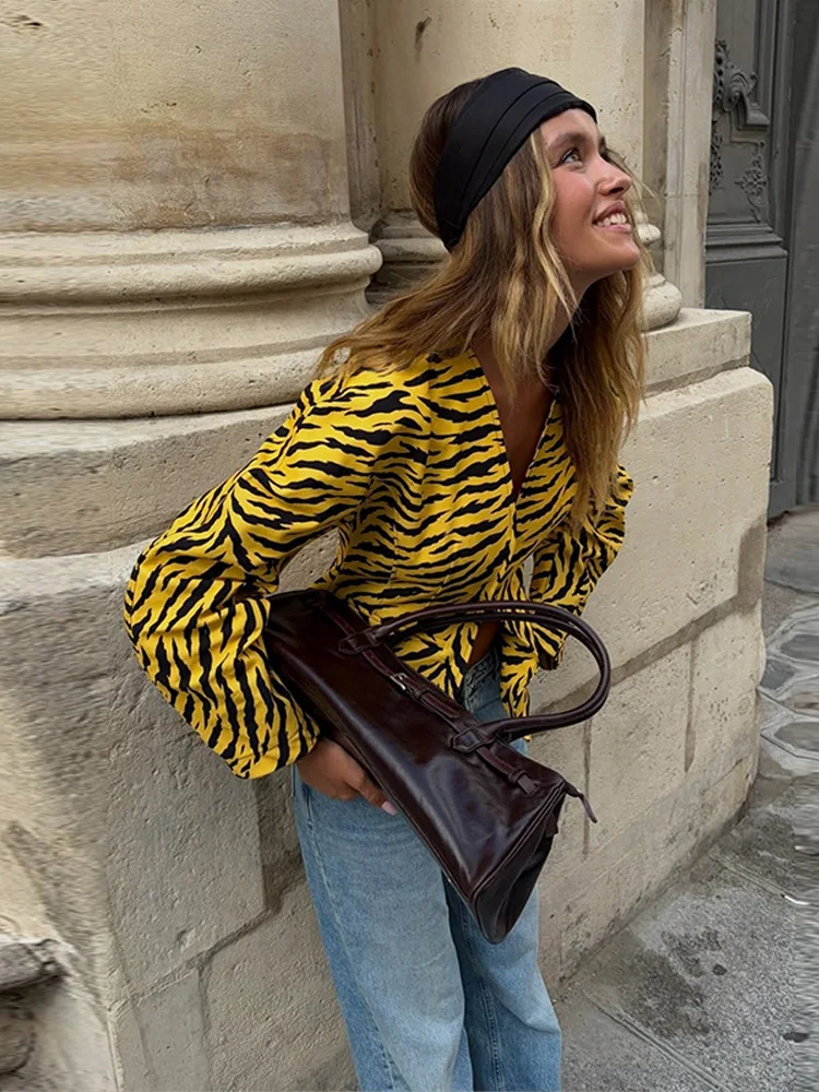Zebra Stripe Deep V-neck Women's Jacket Covered Button Full Sleeve Loose High Street 2026 Spring Autumn Fashion Casual Coat