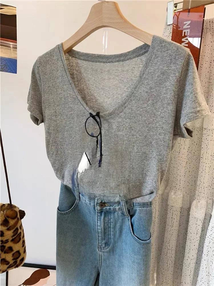 Loose Fit Lightweight Short Sleeve V-Neck T-Shirt for Women Summer Style Breathable Transparent Design Korean Fashion