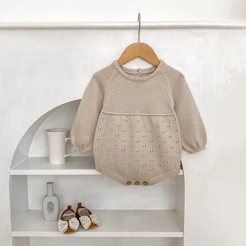 

Новые осенние вязаные боди для маленьких девочек, весенний ажурный комбинезон, вязаные боди для новорожденных девочек, вязаный милый комбинезон