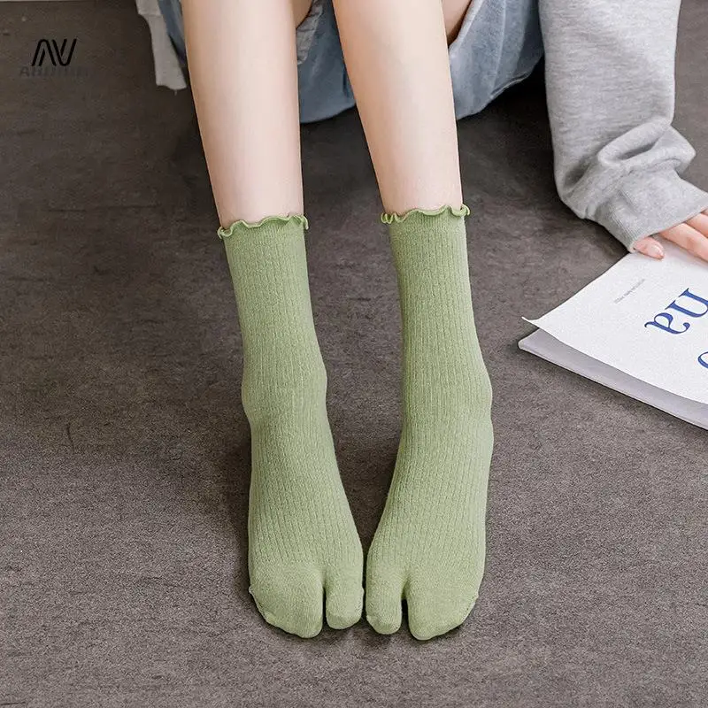 1Pair Japanese Style Tabi Toe Socks Cotton Men Women Bamboo Fiber Deodorant Breathable Separate Kimono Flip FlopTwo Fingers