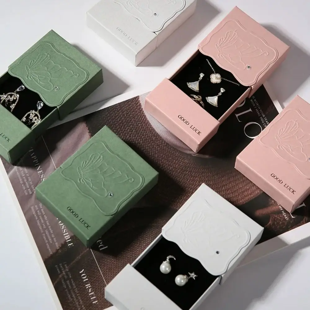 

Шкатулка для украшений с выдвижным ящиком и дизайном бабочки, с горячим тиснением, для хранения бриллиантов, в свежем стиле Ins