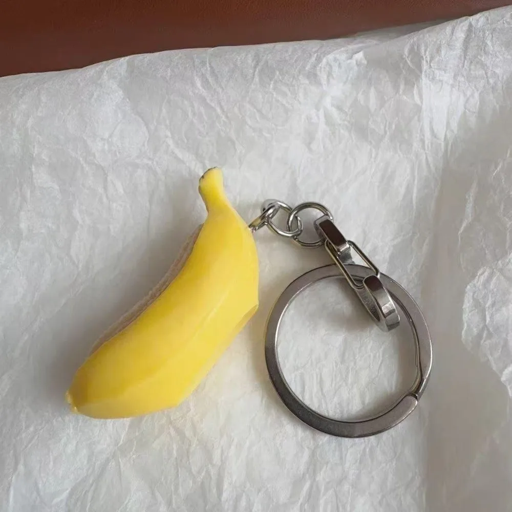 Mini Size 3D Simulation Keychain Three-Dimensional Cute Realistic Fruit Keychain Resin Material Half Peeled Banana Keychain