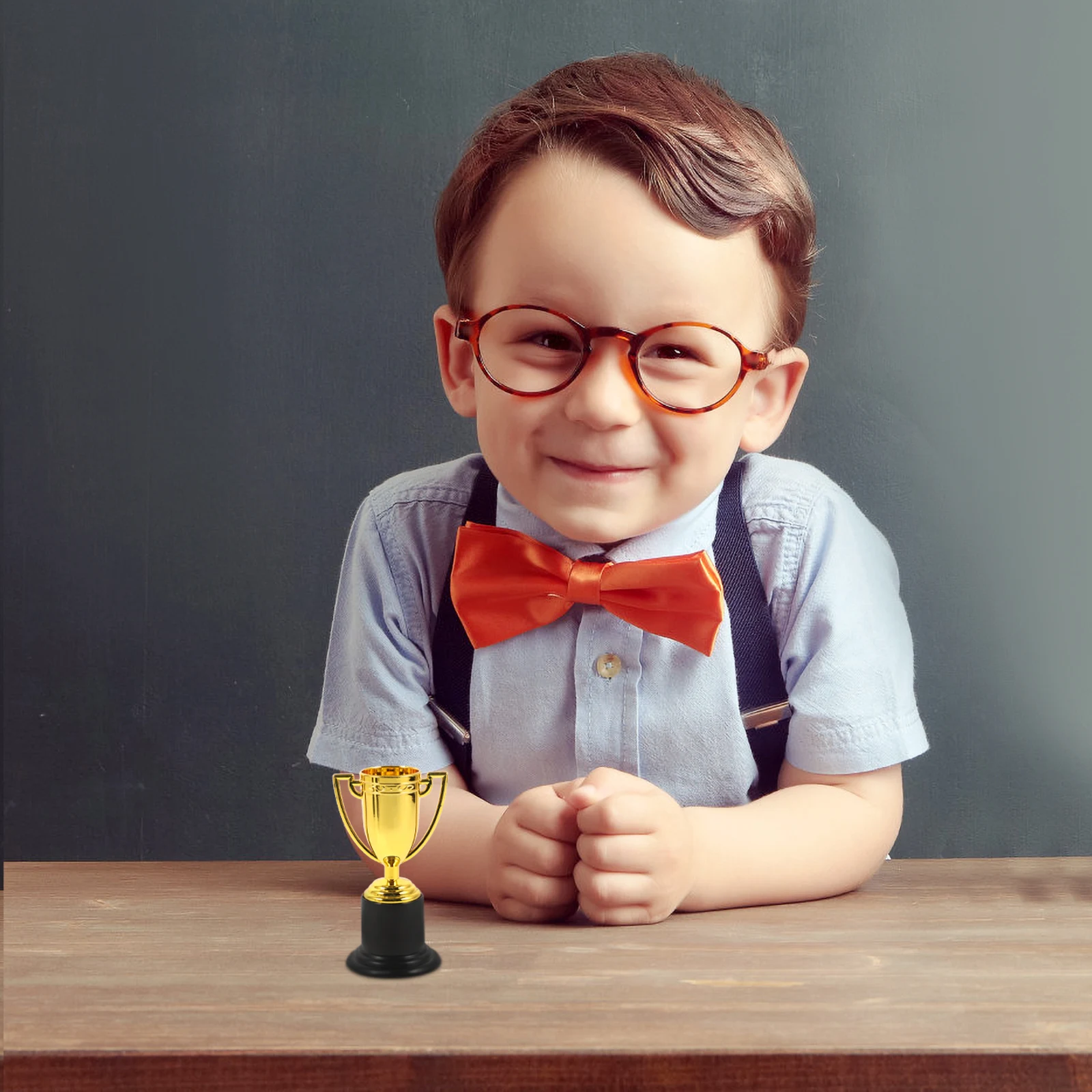 

6Pcs Plastic Golden Award Trophy Student Reward Small Size Durable Prize for Games Competitions Kids Plastic Award Trophy
